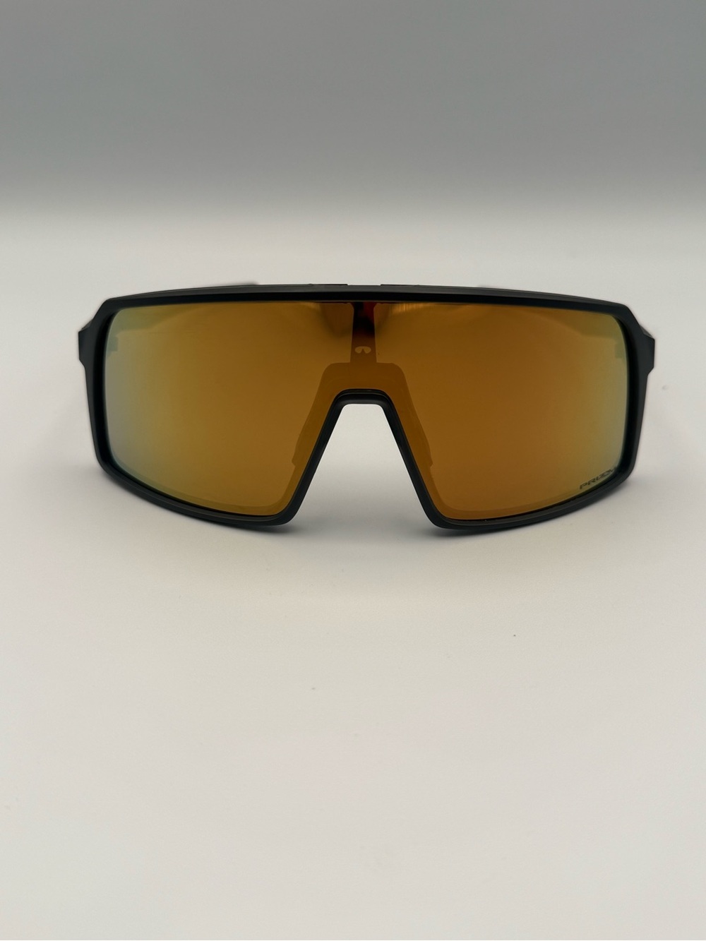 Oakley Sutro Sunglasses Matte Carbon / Prizm 24K Gold (OO9406-0537)